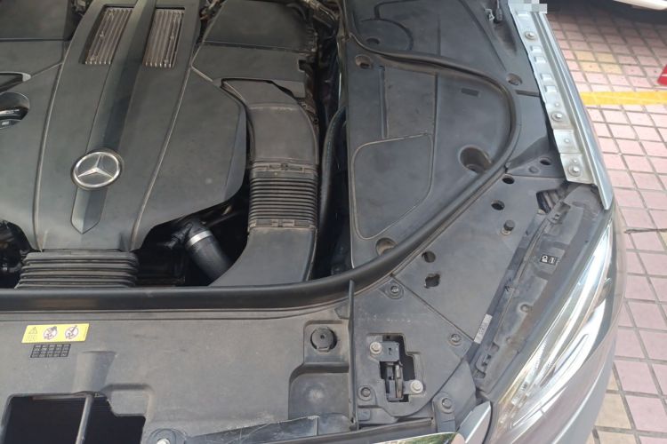 Used Mercedes-Benz S-Class 2014 S 320 L Luxury Model Engine Bay Left