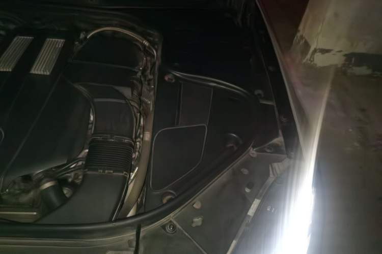 Used Mercedes-Benz S-Class 2014 S 320 L Business Model Engine Bay Left