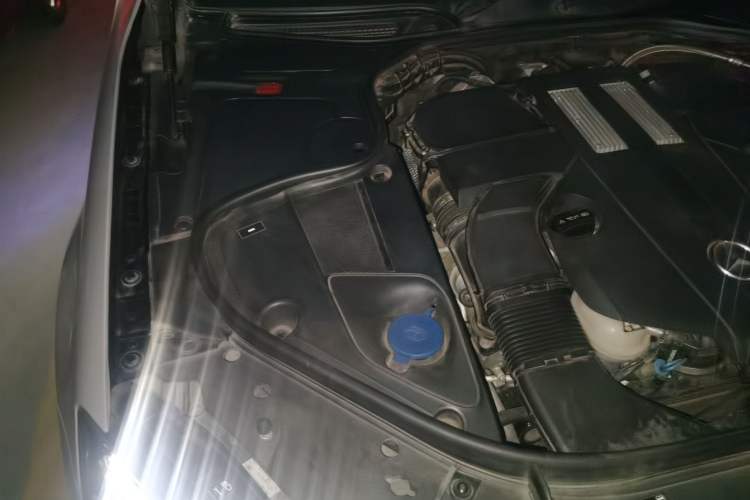 Used Mercedes-Benz S-Class 2014 S 320 L Business Model Engine Bay Right