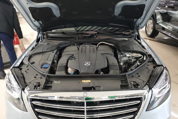 Used Mercedes-Benz S-Class 2014 S 320 L Business Model Engine Bay
