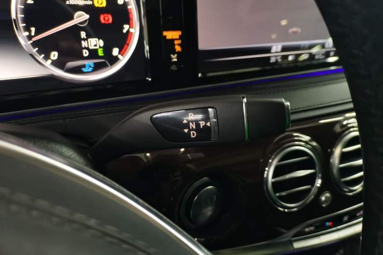 Used Mercedes-Benz S-Class 2014 S 320 L Business Model Gear Lever