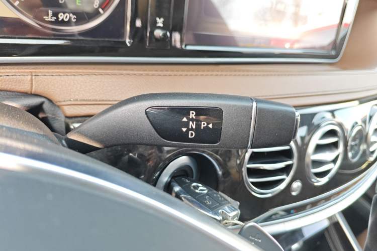 Used Mercedes-Benz S-Class 2014 S 400 L Prestige Edition Gear Lever