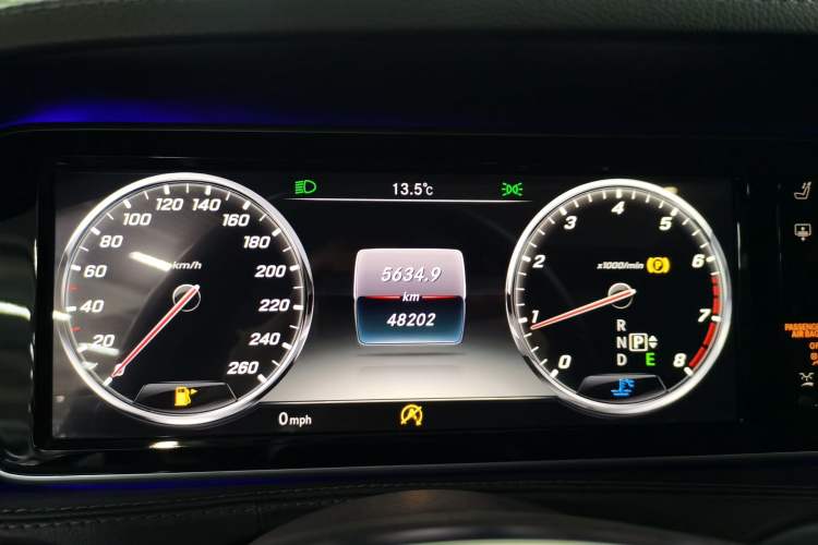 Used Mercedes-Benz S-Class 2014 S 320 L Business Model Instrument Cluster