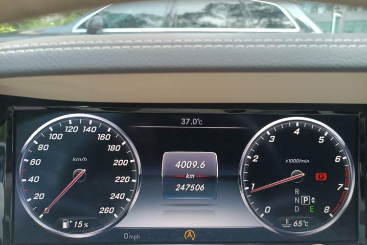 Used Mercedes-Benz S-Class 2014 S 320 L Luxury Model Odometer Close Up