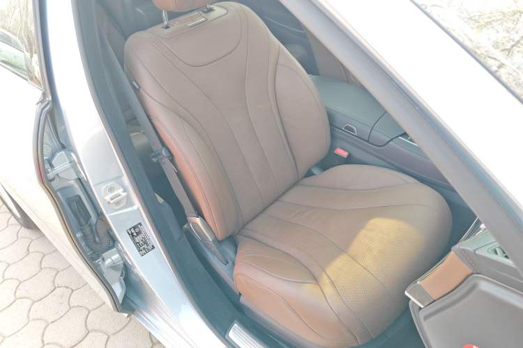 Used Mercedes-Benz S-Class 2014 S 400 L Prestige Edition Right Front Seat
