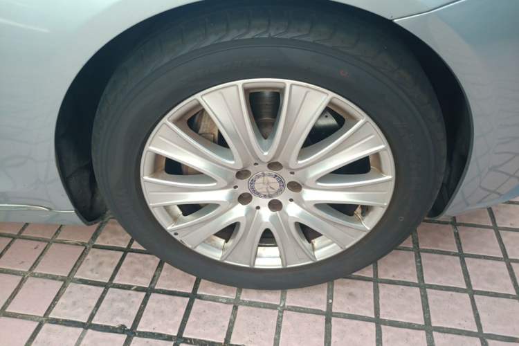 Used Mercedes-Benz S-Class 2014 S 320 L Luxury Model Right Front Wheel Hub