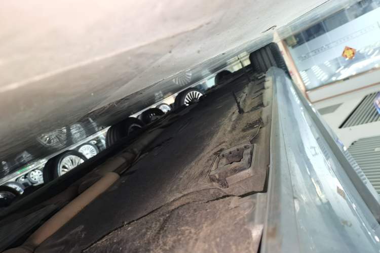 Used Mercedes-Benz S-Class 2014 S 320 L Business Model Right Side Sill