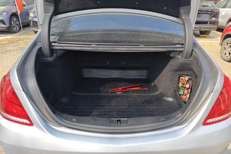 Used Mercedes-Benz S-Class 2014 S 400 L Prestige Edition Trunk