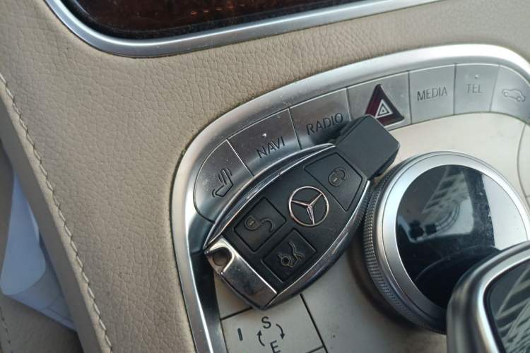 Used Mercedes-Benz S-Class 2014 S 320 L Luxury Model Vehicle Key