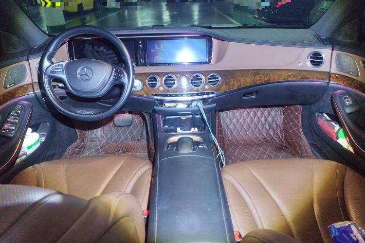 Used Mercedes-Benz S-Class 2014 S 400 L Prestige Edition Center Console