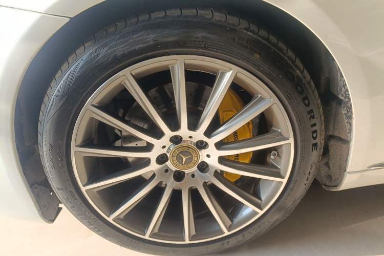 Used Mercedes-Benz S-Class 2014 S 320 L Business Model Exterior 4
