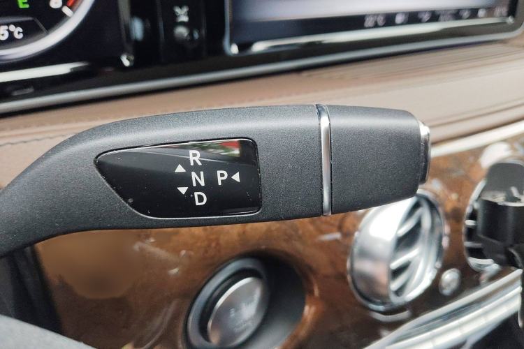 Used Mercedes-Benz S-Class 2014 S 400 L Luxury Model Gear Lever