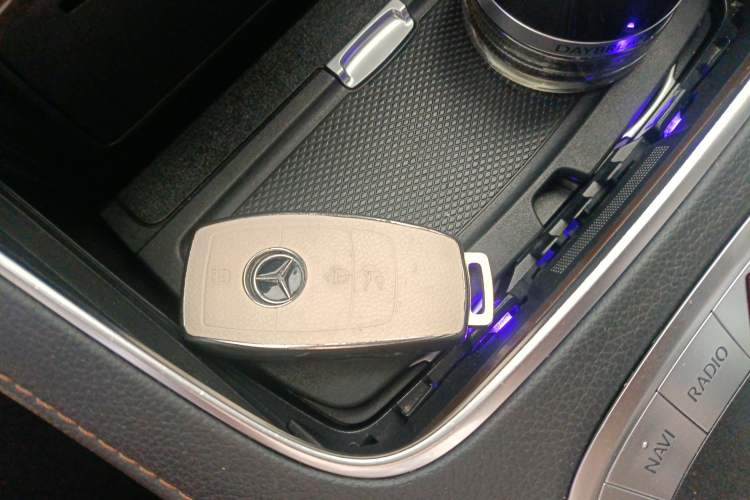 Used Mercedes-Benz S-Class 2014 S 320 L Business Model Interior 1