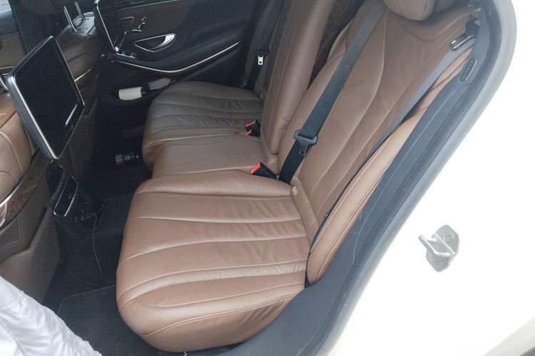 Used Mercedes-Benz S-Class 2014 S 400 L Luxury Model Interior 2
