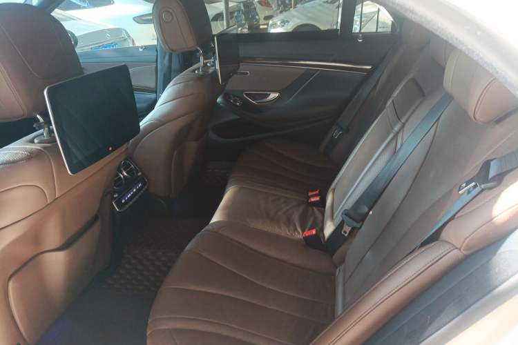 Used Mercedes-Benz S-Class 2014 S 320 L Business Model Interior 4