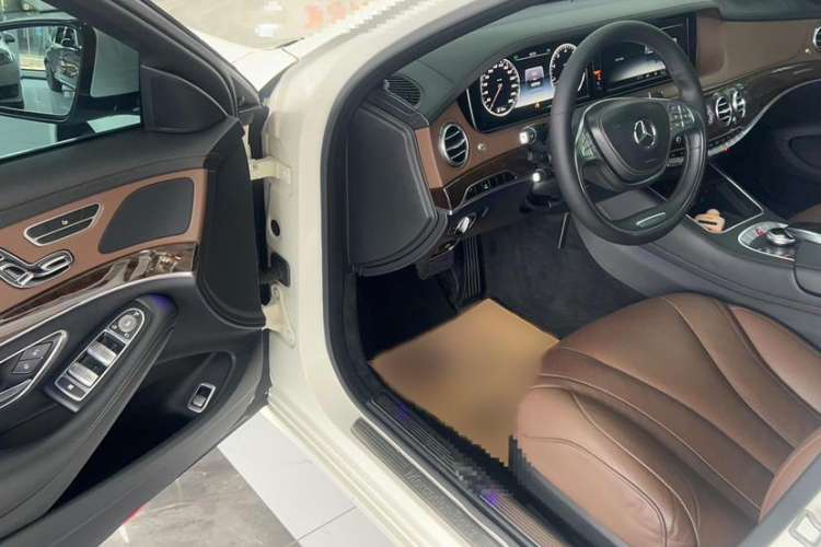 Used Mercedes-Benz S-Class 2014 S 320 L Business Model Interior 4
