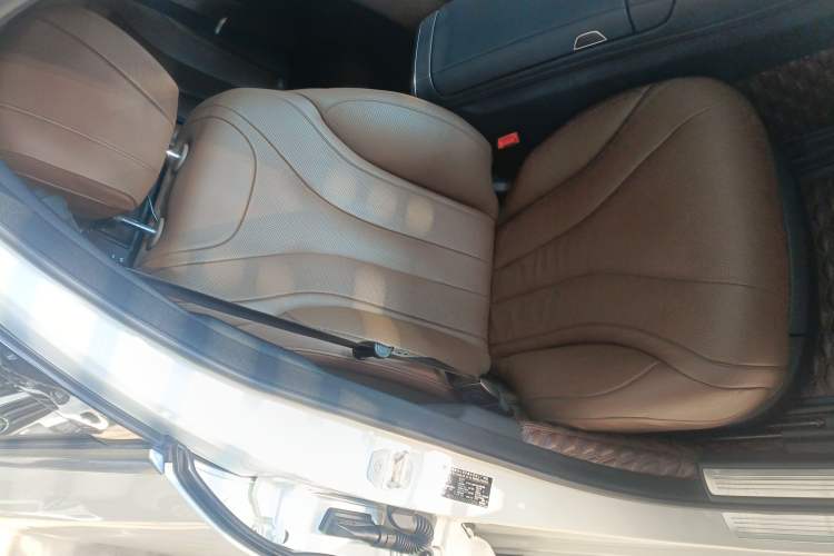 Used Mercedes-Benz S-Class 2014 S 320 L Business Model Right Front Seat