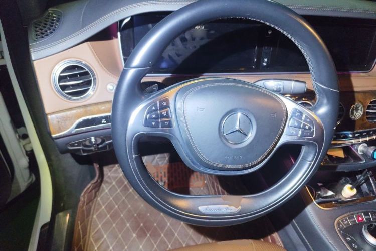 Used Mercedes-Benz S-Class 2014 S 400 L Prestige Edition Steering Wheel