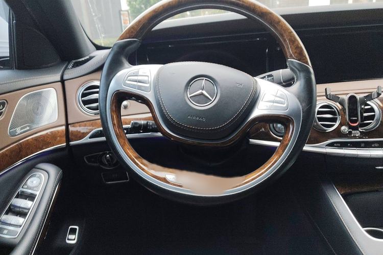 Used Mercedes-Benz S-Class 2014 S 400 L Luxury Model Steering Wheel