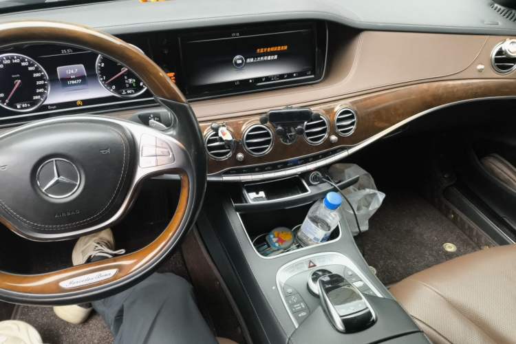 Used Mercedes-Benz S-Class 2015 S 400 L 4MATIC Audio And AC Panel