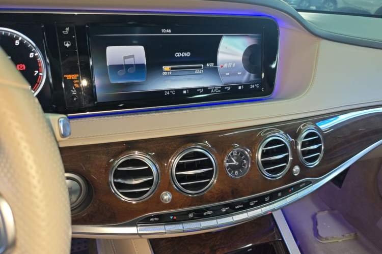Used Mercedes-Benz S-Class 2015 S 400 L Audio And AC Panel