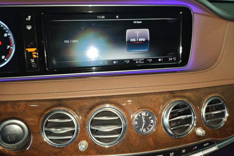 Used Mercedes-Benz S-Class 2015 S 400 L Audio And AC Panel