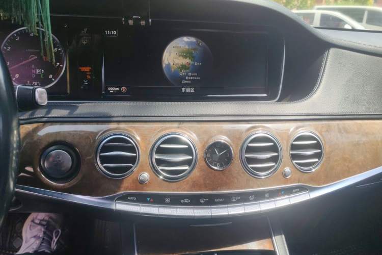 Used Mercedes-Benz S-Class 2015 S 400 L 4MATIC Audio And AC Panel
