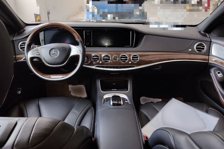 Used Mercedes-Benz S-Class 2015 S 400 L 4MATIC Center Console