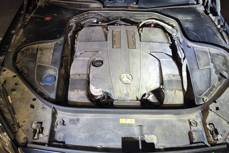 Used Mercedes-Benz S-Class 2015 S 400 L 4MATIC Engine Bay
