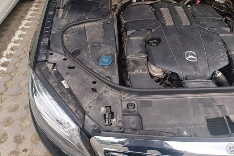 Used Mercedes-Benz S-Class 2015 S 400 L 4MATIC Engine Bay Right