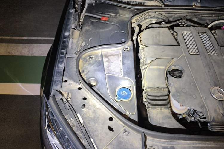Used Mercedes-Benz S-Class 2015 S 400 L 4MATIC Engine Bay Right