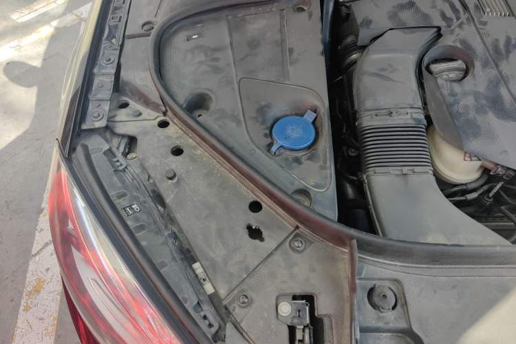 Used Mercedes-Benz S-Class 2015 S 400 L 4MATIC Engine Bay Right