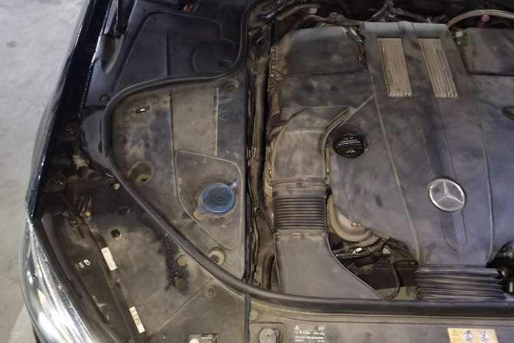 Used Mercedes-Benz S-Class 2015 S 400 L 4MATIC Engine Bay Right