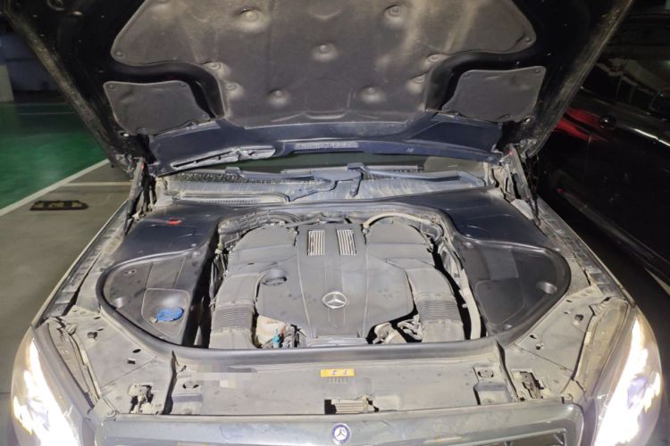 Used Mercedes-Benz S-Class 2015 S 400 L Engine Bay