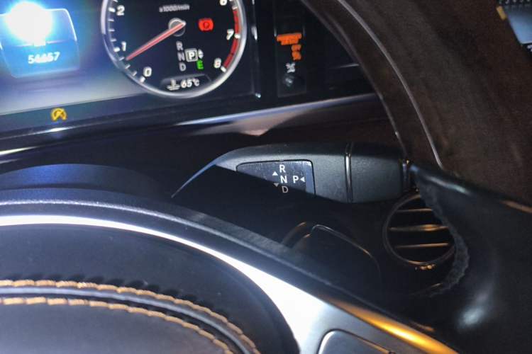 Used Mercedes-Benz S-Class 2015 S 400 L 4MATIC Gear Lever