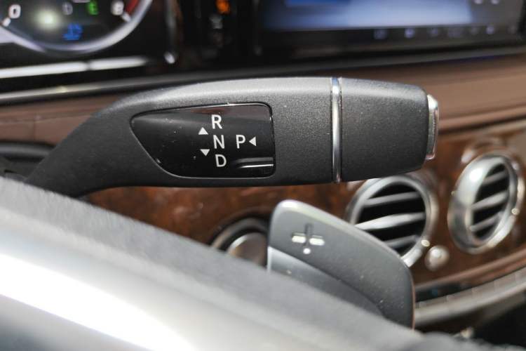 Used Mercedes-Benz S-Class 2015 S 400 L 4MATIC Gear Lever