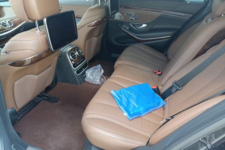 Used Mercedes-Benz S-Class 2015 S 400 L 4MATIC Left Rear Seat