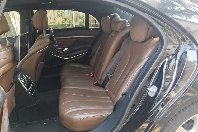 Used Mercedes-Benz S-Class 2015 S 400 L 4MATIC Left Rear Seat