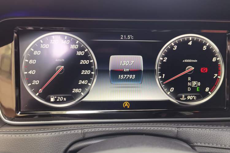 Used Mercedes-Benz S-Class 2015 S 400 L 4MATIC Odometer Close Up