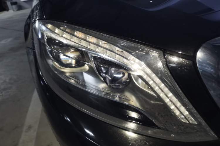 Used Mercedes-Benz S-Class 2015 S 400 L 4MATIC Right Front Headlight