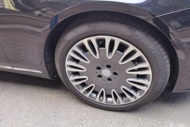 Used Mercedes-Benz S-Class 2015 S 400 L 4MATIC Right Front Wheel Hub
