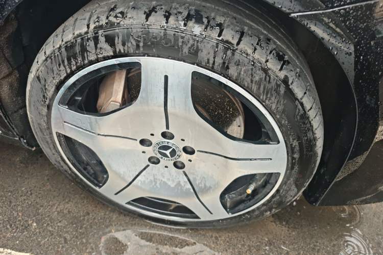 Used Mercedes-Benz S-Class 2015 S 400 L 4MATIC Right Front Wheel Hub