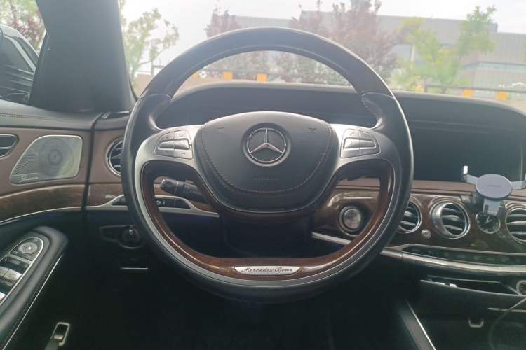 Used Mercedes-Benz S-Class 2015 S 400 L 4MATIC Steering Wheel