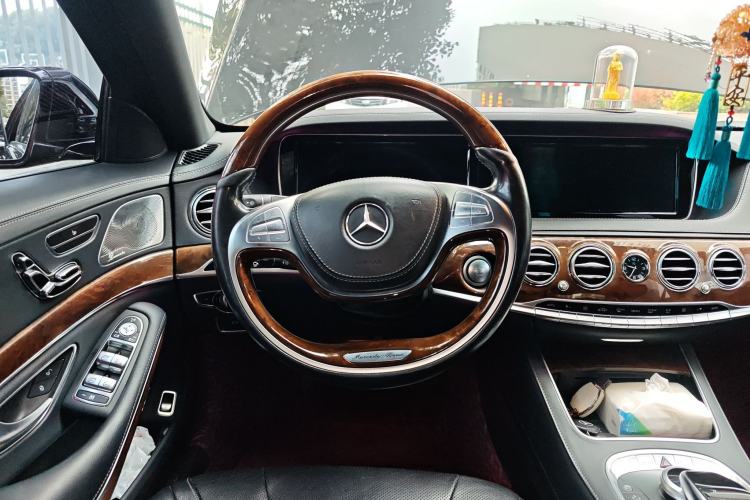 Used Mercedes-Benz S-Class 2015 S 400 L Steering Wheel