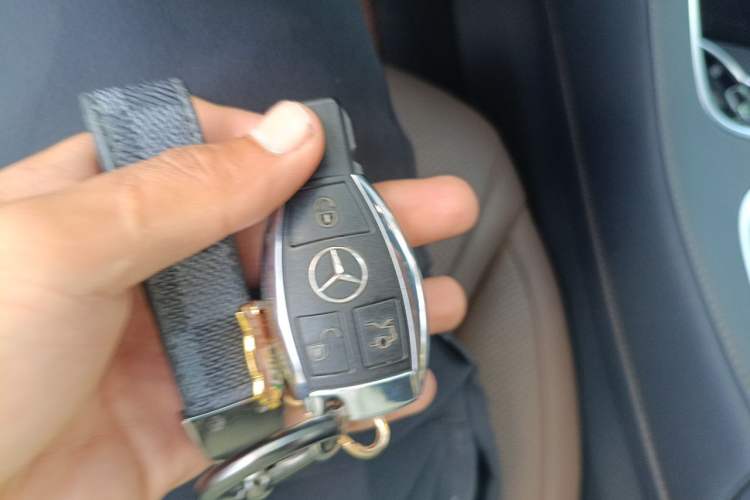 Used Mercedes-Benz S-Class 2015 S 400 L 4MATIC Vehicle Key