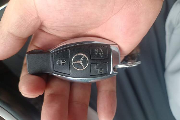 Used Mercedes-Benz S-Class 2015 S 400 L 4MATIC Vehicle Key