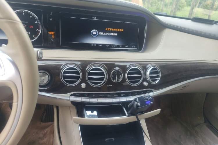 Used Mercedes-Benz S-Class 2016 S 320 L Luxury Model Audio And AC Panel
