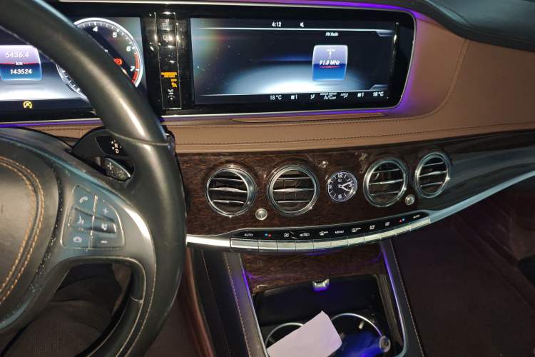 Used Mercedes-Benz S-Class 2016 S 320 L Business Model Audio And AC Panel