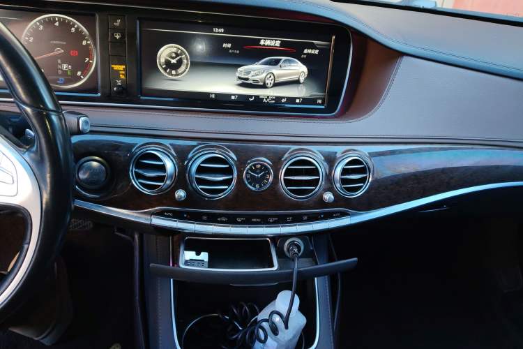 Used Mercedes-Benz S-Class 2016 S 320 L Business Model Audio And AC Panel