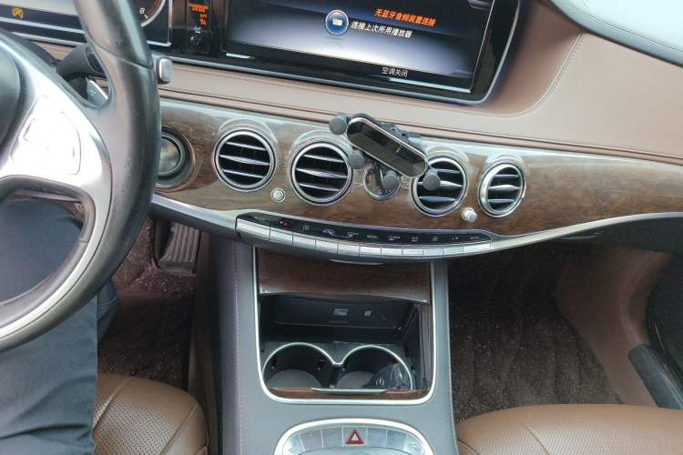 Used Mercedes-Benz S-Class 2016 S 320 L Business Model Audio And AC Panel